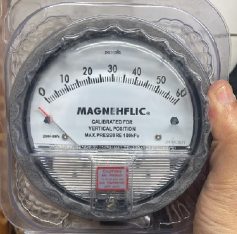 Magnehflic Differential Pressure Gage 0-60pa